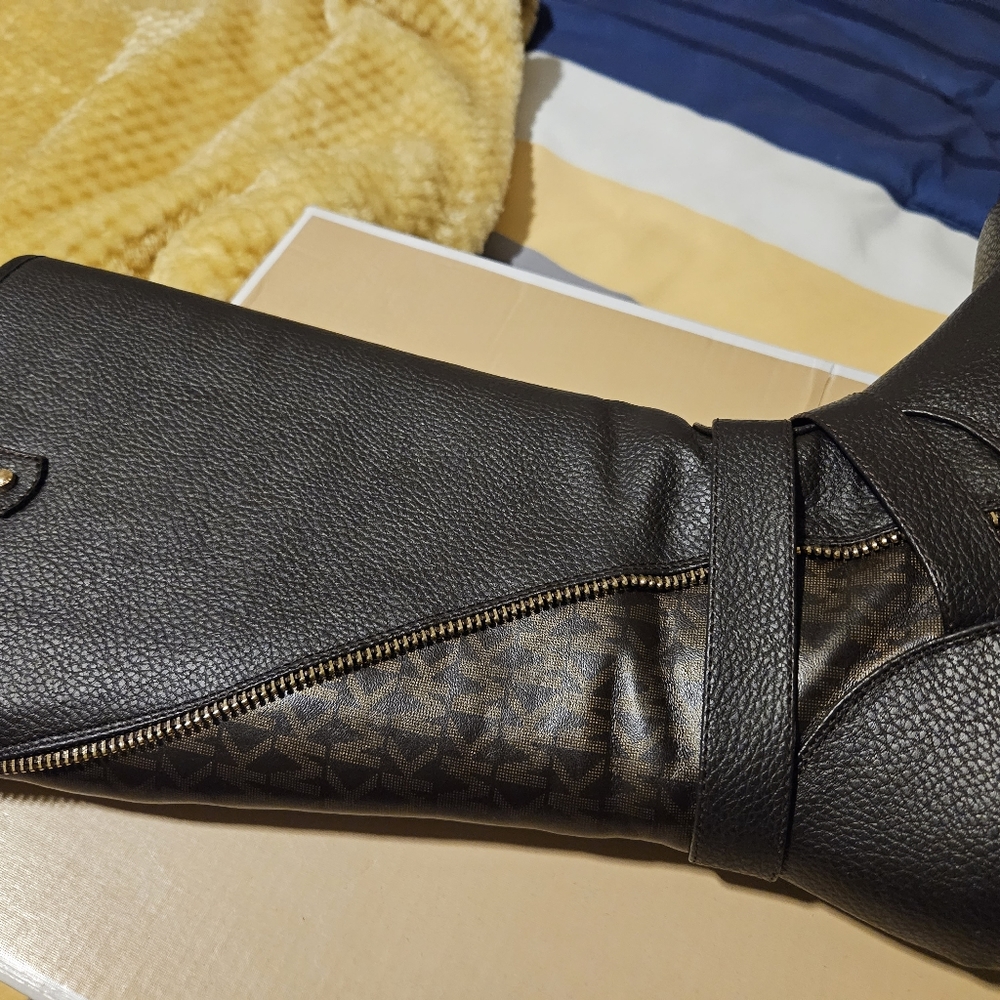 MK boots